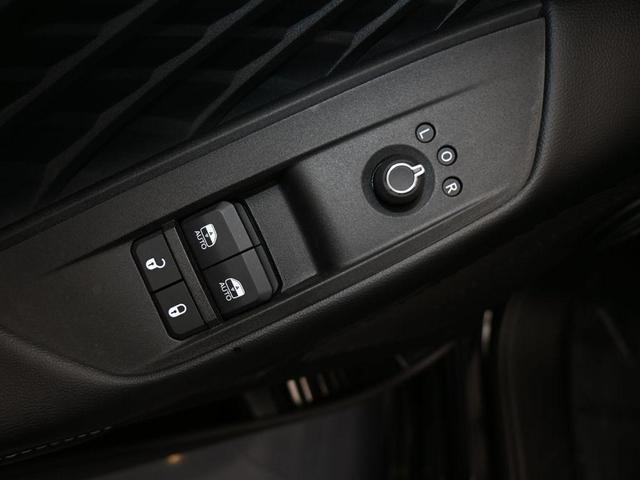 Photo of 2024 Diamond Black Dodge Charger Daytona