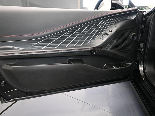Photo of 2024 Diamond Black Dodge Charger Daytona