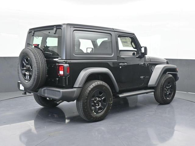 Photo of 2025 Black Clearcoat Jeep Wrangler