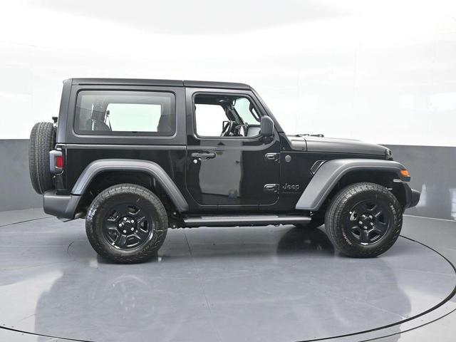 Photo of 2025 Black Clearcoat Jeep Wrangler