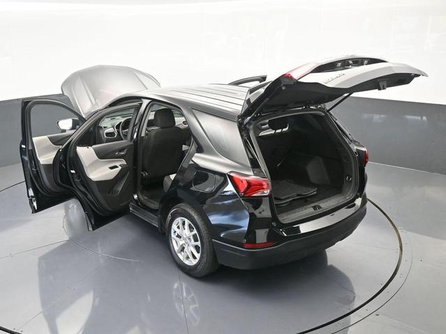 Photo of 2023 Mosaic Black Metallic Chevrolet Equinox