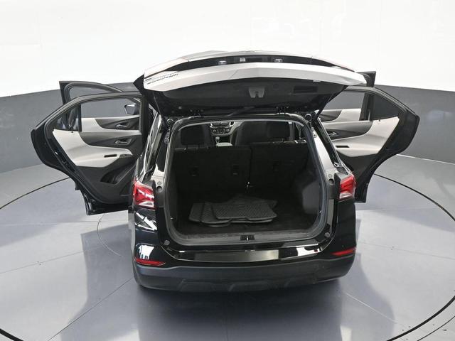 Photo of 2023 Mosaic Black Metallic Chevrolet Equinox