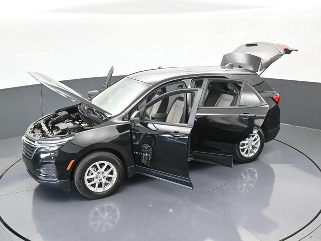 Photo of 2023 Mosaic Black Metallic Chevrolet Equinox