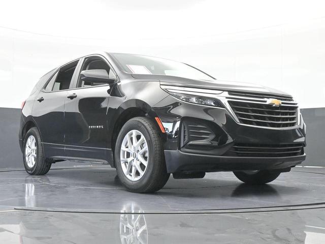 Photo of 2023 Mosaic Black Metallic Chevrolet Equinox