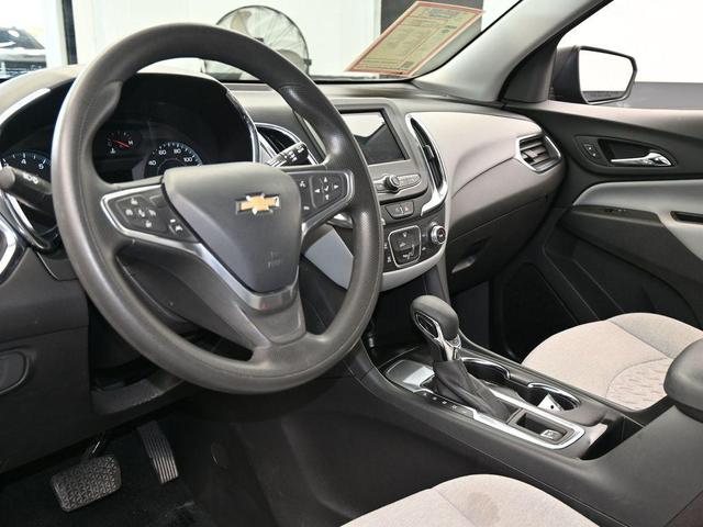 Photo of 2023 Mosaic Black Metallic Chevrolet Equinox