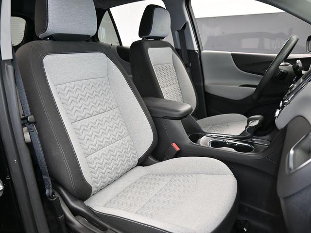 Photo of 2023 Mosaic Black Metallic Chevrolet Equinox