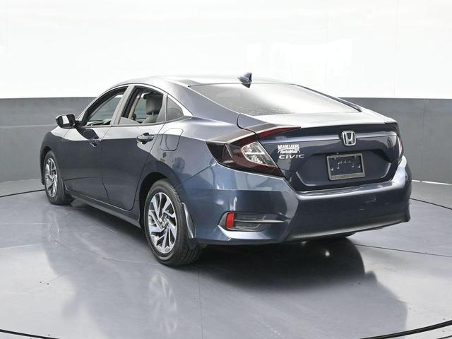 Photo of 2017 Blue Honda Civic