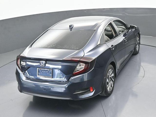 Photo of 2017 Blue Honda Civic