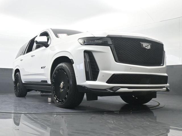 Photo of 2023 Crystal White Tri-Coat Cadillac Escalade