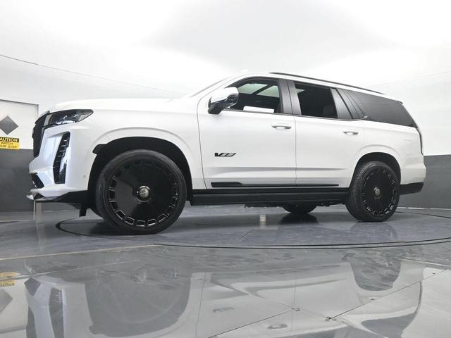 Photo of 2023 Crystal White Tri-Coat Cadillac Escalade