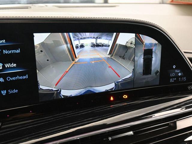 Photo of 2023 Crystal White Tri-Coat Cadillac Escalade