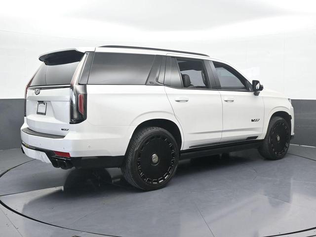 Photo of 2023 Crystal White Tri-Coat Cadillac Escalade