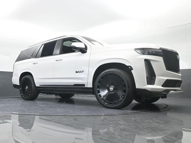 Photo of 2023 Crystal White Tri-Coat Cadillac Escalade