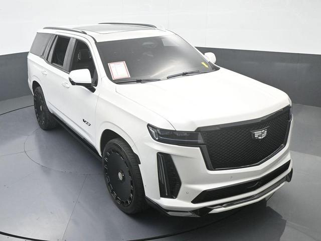 Photo of 2023 Crystal White Tri-Coat Cadillac Escalade