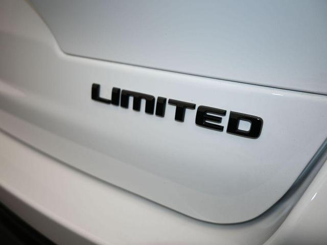 Photo of 2025 Bright White Clearcoat Jeep Grand Cherokee L