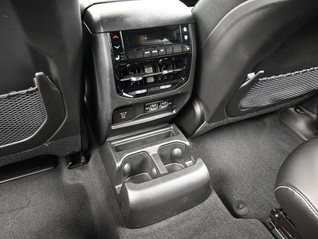 Photo of 2025 Bright White Clearcoat Jeep Grand Cherokee L