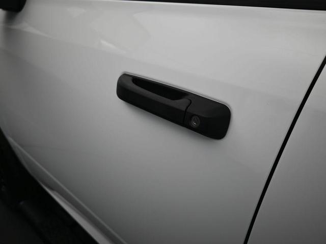 Photo of 2025 Bright White Clearcoat RAM 2500