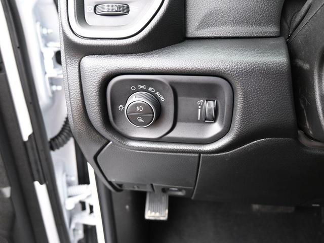 Photo of 2025 Bright White Clearcoat RAM 2500