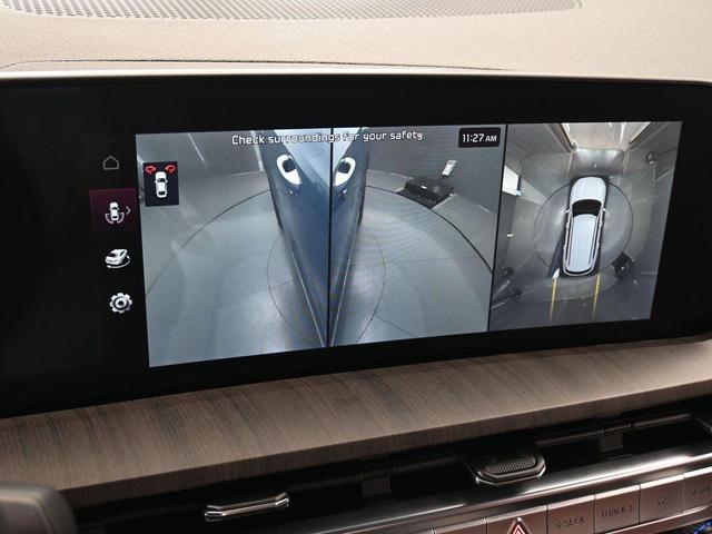 Photo of 2023 Midnight Black Kia Telluride