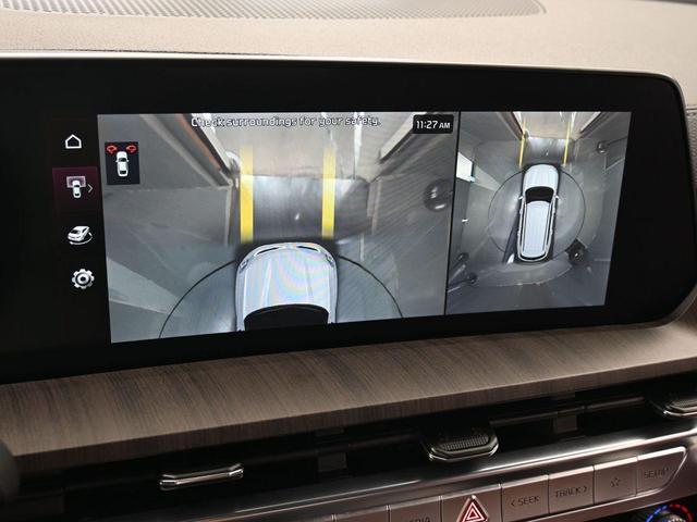 Photo of 2023 Midnight Black Kia Telluride