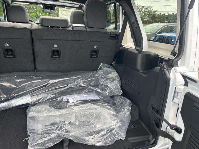 Photo of 2025 Bright White Clearcoat Jeep Wrangler 4xe