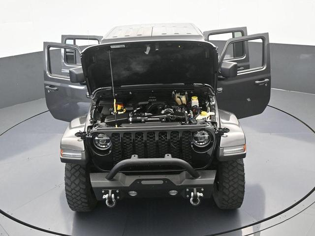 Photo of 2021 Granite Crystal Clearcoat Metallic Jeep Gladiator