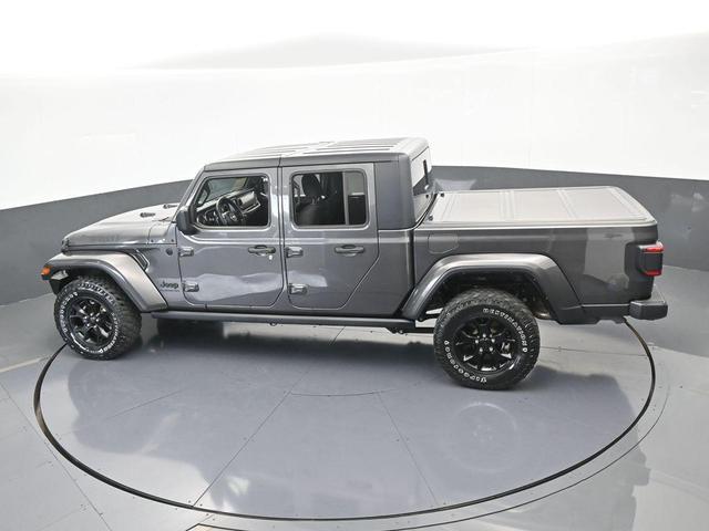 Photo of 2021 Granite Crystal Clearcoat Metallic Jeep Gladiator