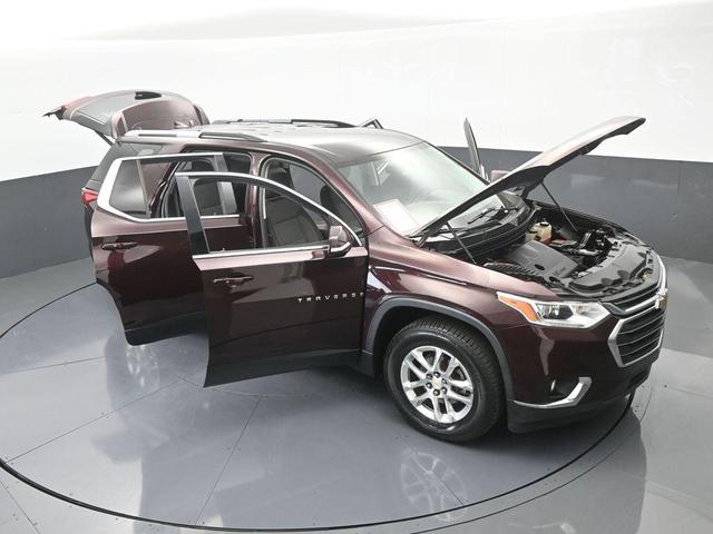 Photo of 2018 Black Currant Metallic Chevrolet Traverse