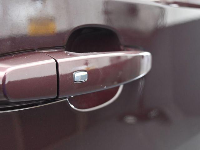 Photo of 2018 Black Currant Metallic Chevrolet Traverse