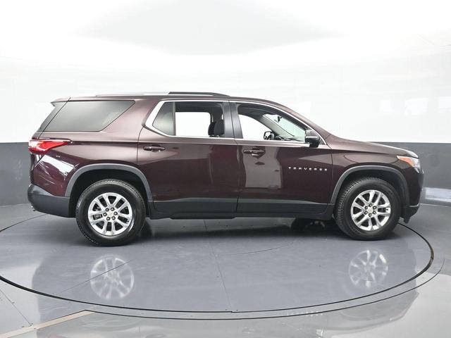 Photo of 2018 Black Currant Metallic Chevrolet Traverse
