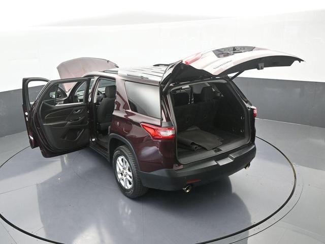 Photo of 2018 Black Currant Metallic Chevrolet Traverse