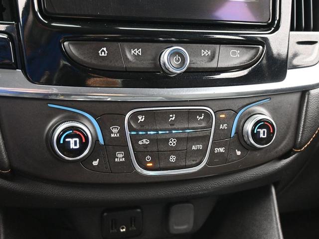 Photo of 2018 Black Currant Metallic Chevrolet Traverse