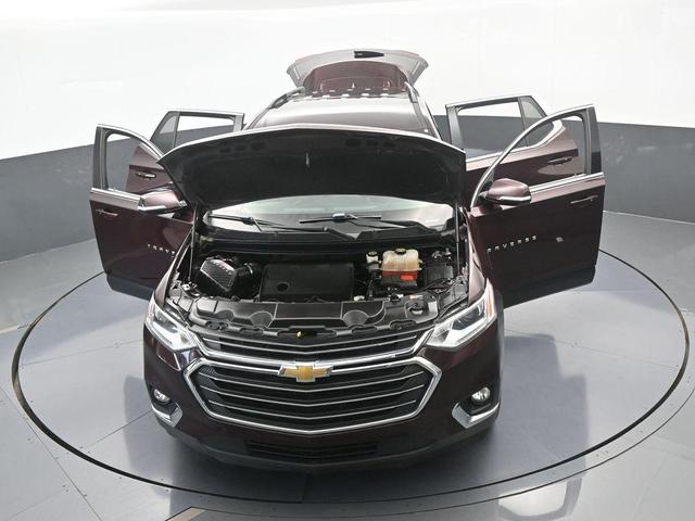 Photo of 2018 Black Currant Metallic Chevrolet Traverse