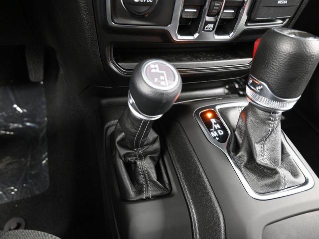 Photo of 2025 Black Clearcoat Jeep Gladiator