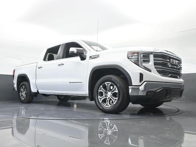 Photo of 2024 Summit White GMC Sierra 1500