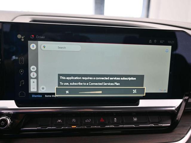 Photo of 2024 Summit White GMC Sierra 1500