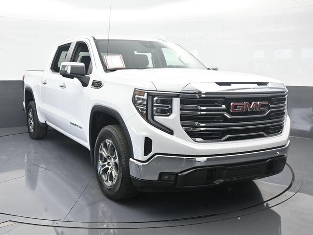 Photo of 2024 Summit White GMC Sierra 1500