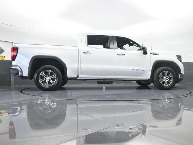 Photo of 2024 Summit White GMC Sierra 1500