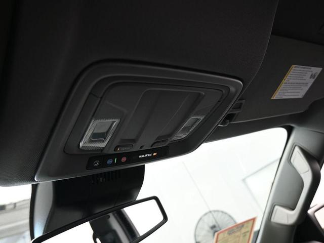 Photo of 2024 Summit White GMC Sierra 1500