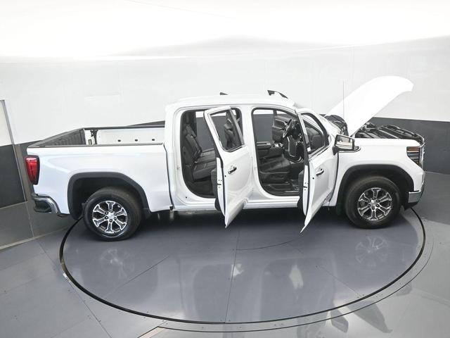 Photo of 2024 Summit White GMC Sierra 1500