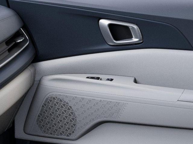 Photo of 2026 Ceramic Silver Kia Carnival Hybrid