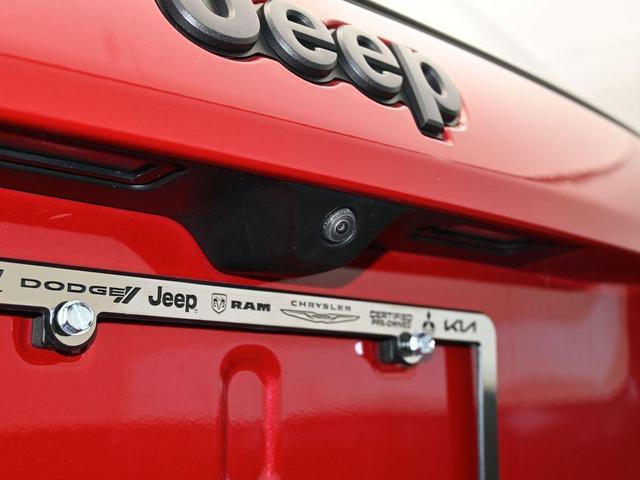 Photo of 2023 Redline Pearlcoat Jeep Compass