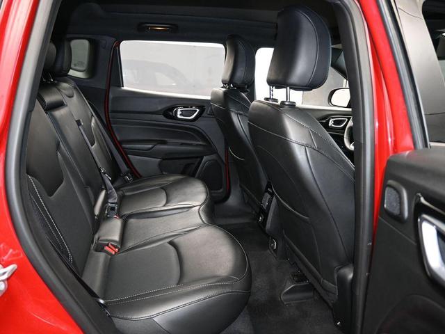 Photo of 2023 Redline Pearlcoat Jeep Compass