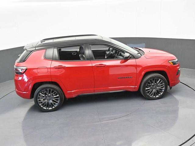 Photo of 2023 Redline Pearlcoat Jeep Compass