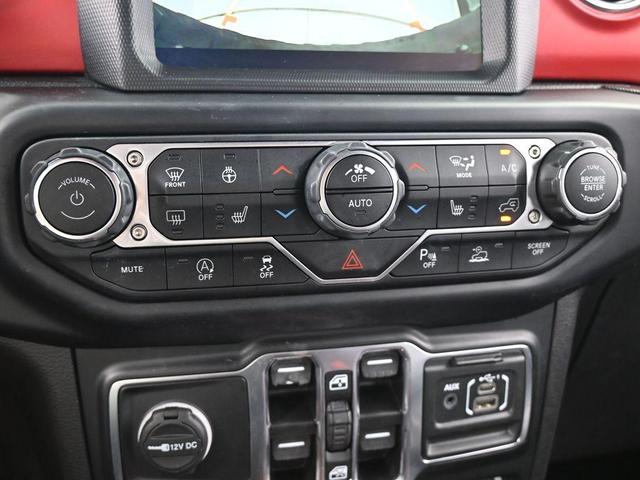 Photo of 2022 Bright White Clearcoat Jeep Wrangler Unlimited