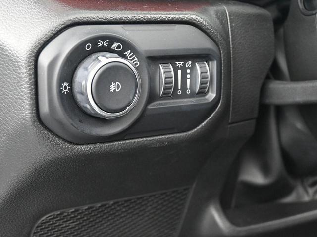 Photo of 2022 Bright White Clearcoat Jeep Wrangler Unlimited