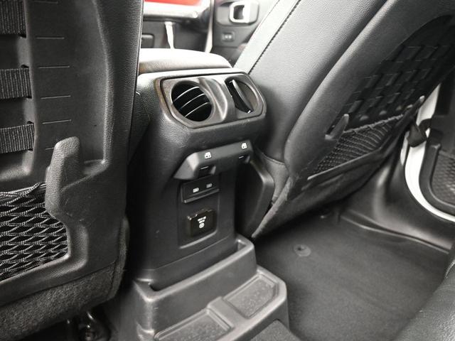 Photo of 2022 Bright White Clearcoat Jeep Wrangler Unlimited