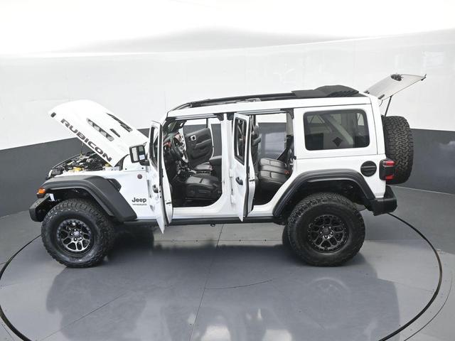 Photo of 2022 Bright White Clearcoat Jeep Wrangler Unlimited