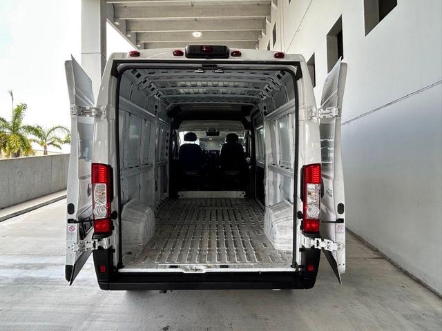 Photo of 2023 Bright White Clearcoat RAM ProMaster 2500