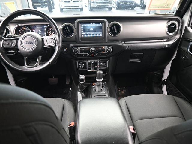 Photo of 2021 Bright White Clearcoat Jeep Gladiator